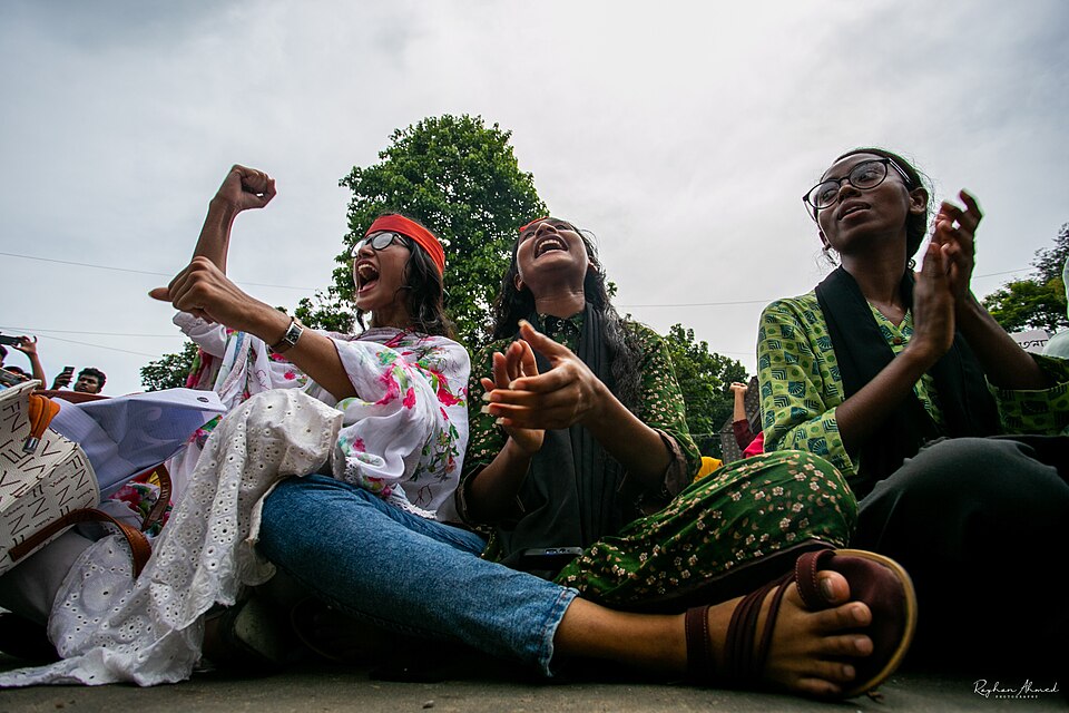 Illustration: Geographic and Economic Patterns of Reform Support