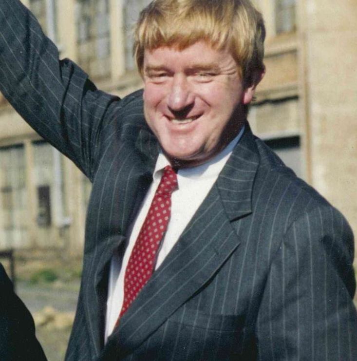 Illustration: How Bill Weld Bridges Fiscal Conservatism and Social Liberalism in Media Messaging